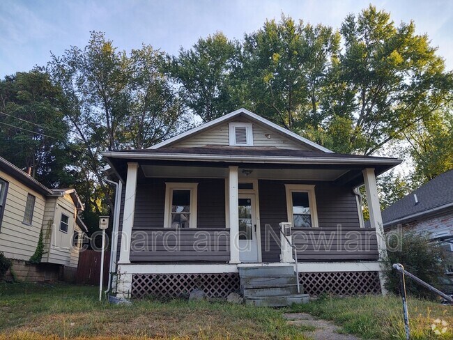 Building Photo - 904 Ayers St Rental