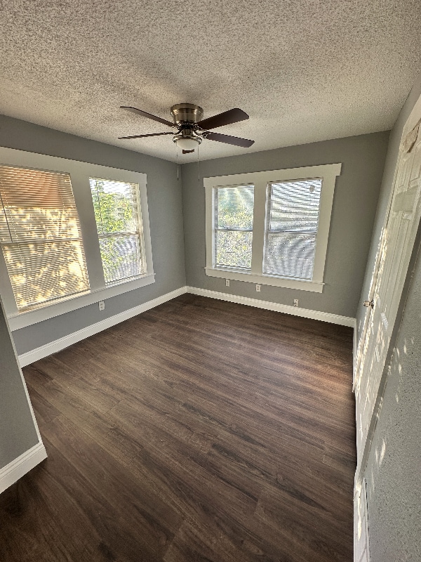 Photo - 3317 Avenue G Unidad 121