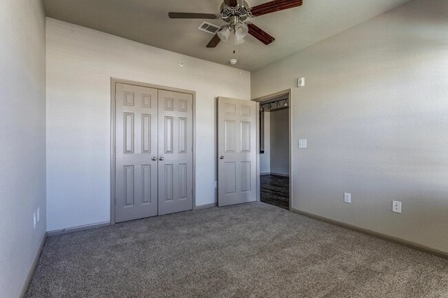 Photo - 2120 Stephens Pl