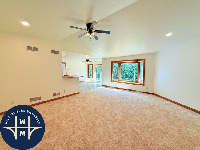 10719 W Calumet Rd