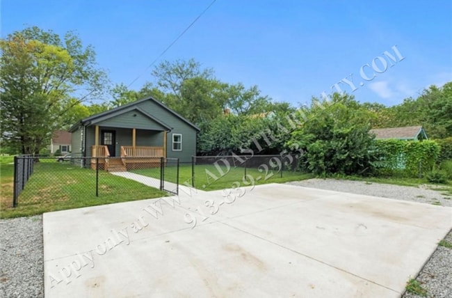 Photo - Like New Furnished Home in Lawrence Short Term Lease-Coming SOON!!