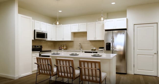 Photo - Livano Oakwood