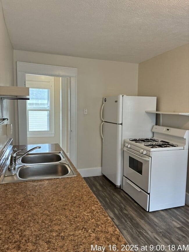 Photo - 509 Locust Ave Unit 509 Locust - advertising