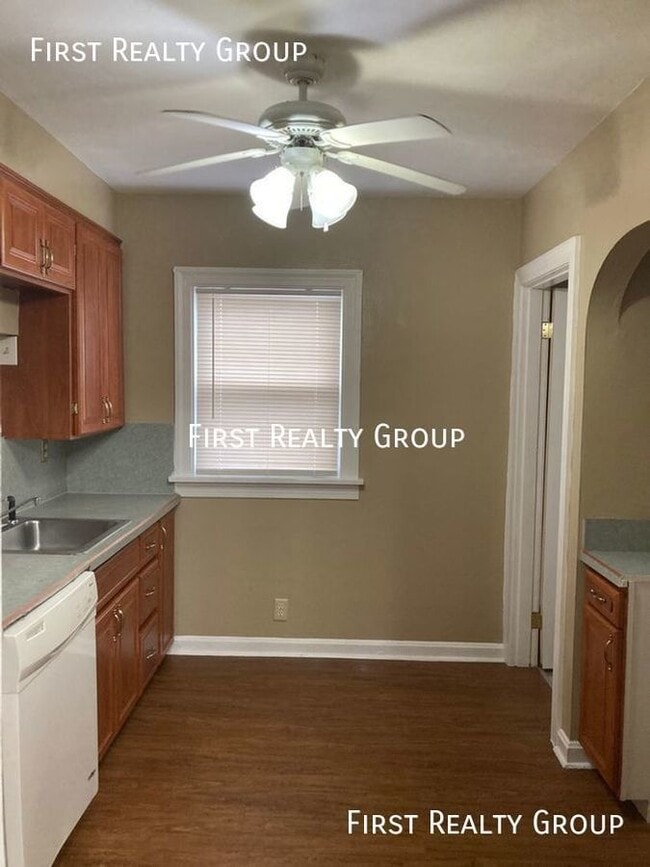 Photo - 2926 Catalpa Dr.