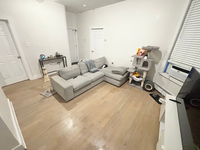 Photo - 36 N 6th St Unit 1