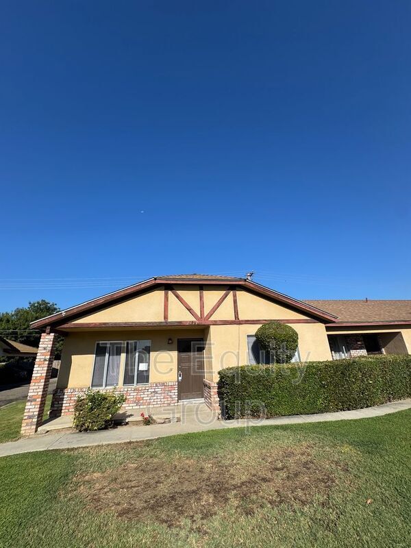 Building Photo - 2417 S Sallee St Rental