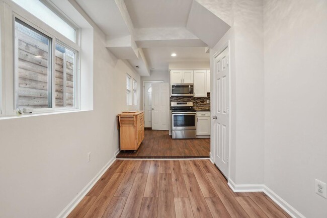 Photo - 2241 Prout St SE