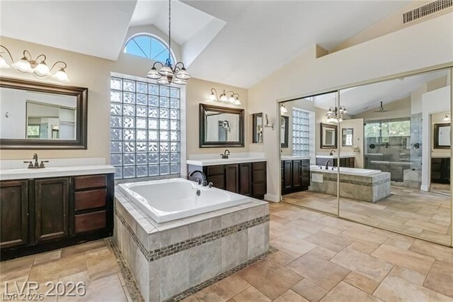 Building Photo - 7 Crown Valley Dr