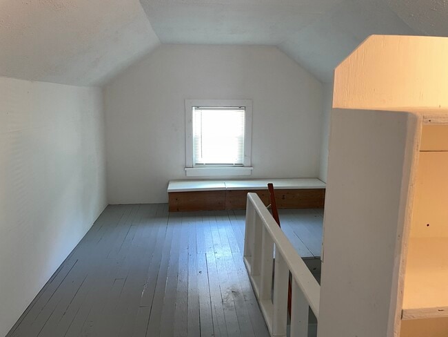 Photo - 615 Shenley Dr
