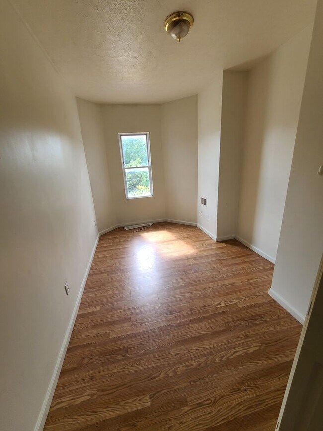 Photo - 3505 Boulevard of the Allies Unit House