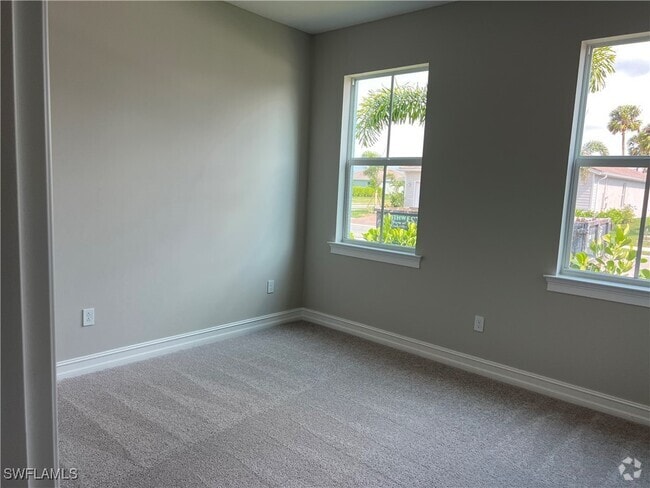 Building Photo - 393 Deauville Lp Rental