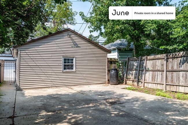 Photo - Room in Shared 3 bed/1 bath home Unit B