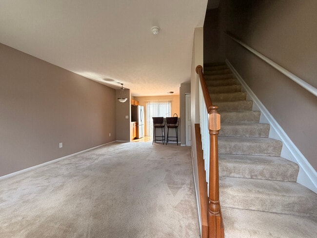 Photo - 717 Lazelle Rd