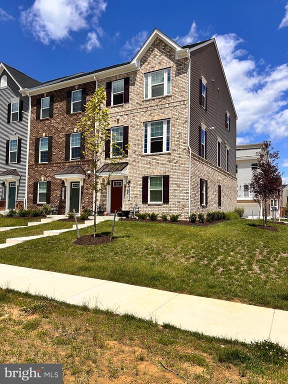 Photo - 16225 Picasso Aly Townhome