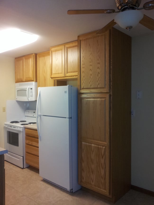 Canda Manor Apartments