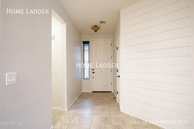 Photo - 12123 W Rowel Rd