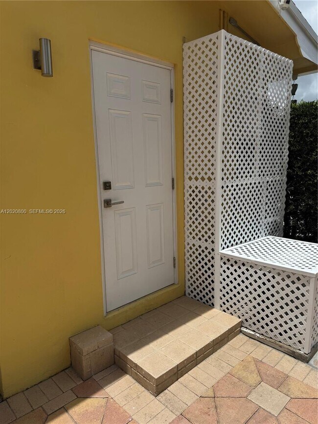 Photo - 8605 SW 106th St Unidad B
