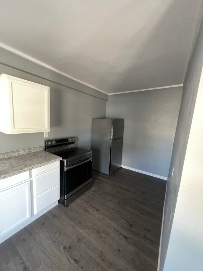 Photo - 509 E Kenedy Ave Unit 1