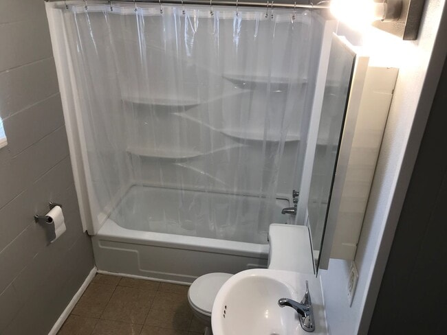 Photo - 203 Morton St