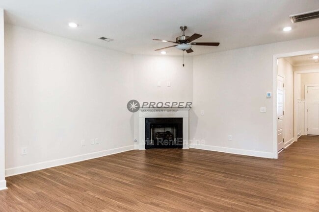 Photo - 16 Jaycee Ct