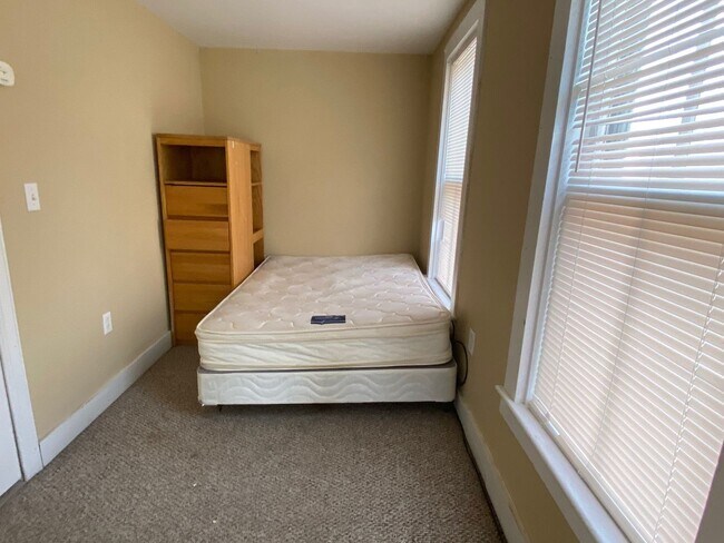 Photo - 38 Lincoln Ave Unit Apt 2