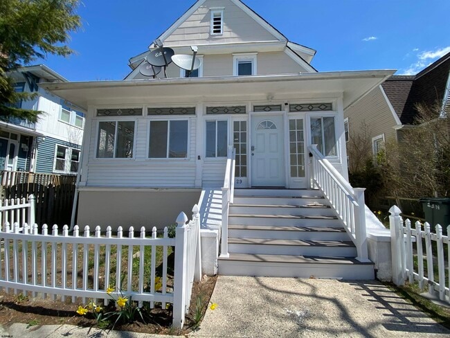 Photo - 29 Bartram Ave