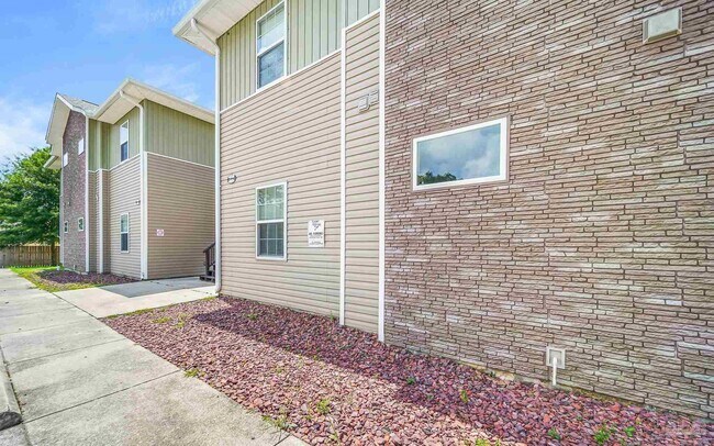 Photo - 7071 Lake Joanne Dr