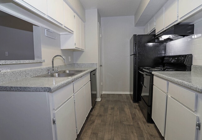 Woodland Trails Apartments - Woodland Trails Apartments