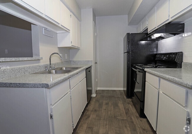 Building Photo - Woodland Trails Apartments