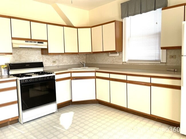 Photo - 3804 N Drake Ave Unit 2