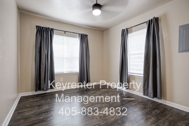 Photo - Bright & Stylish 2-Bedroom Close to the Plaza District Unit C