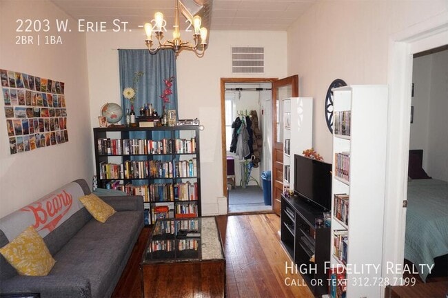 Photo - 2203 W Erie St Unit 2R