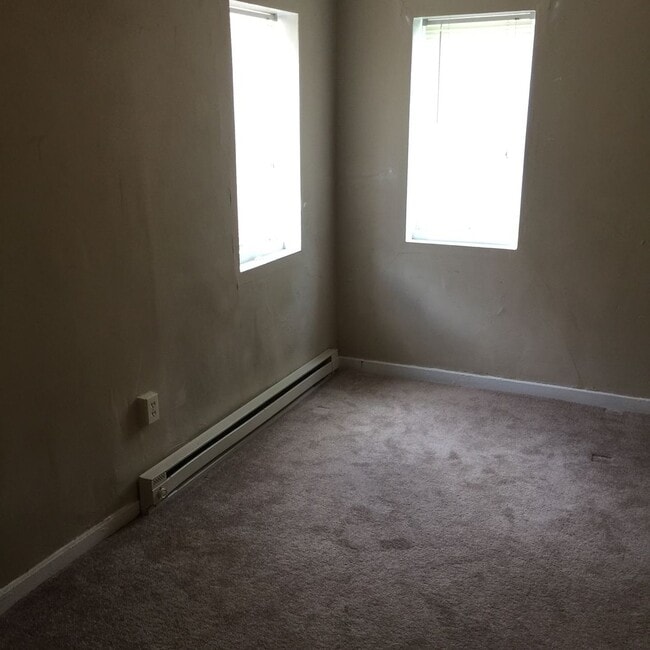 Photo - 110 W Walnut St Unit #4