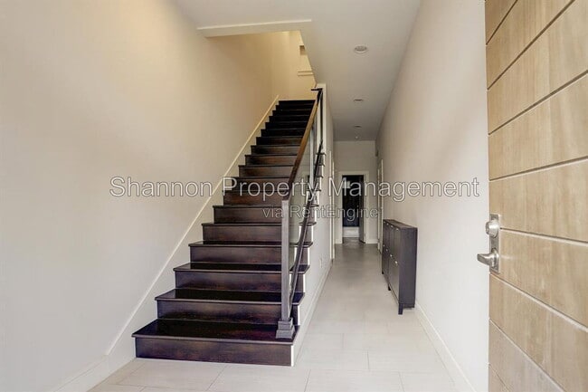Photo - 5905 Kiam St