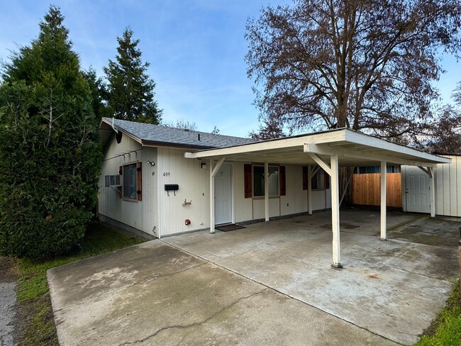 Charming 2 Bed, 1 Bath Close to Downtown G... - Charming 2 Bed, 1 Bath Close to Downtown G... Casa