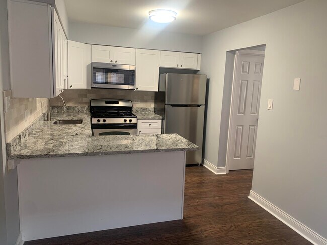 4505 Maple Ave Unit 3