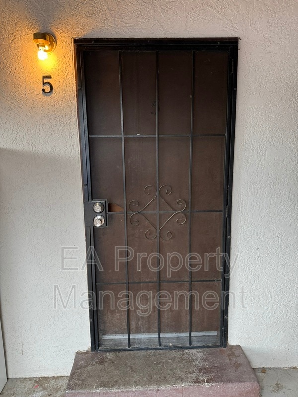 Photo - 117 40th St NW