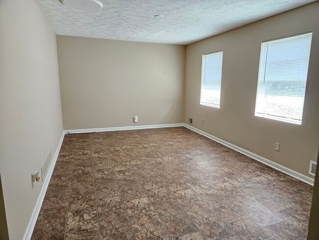 Photo - Rare 3 bed 2 bath home located in Kennesaw