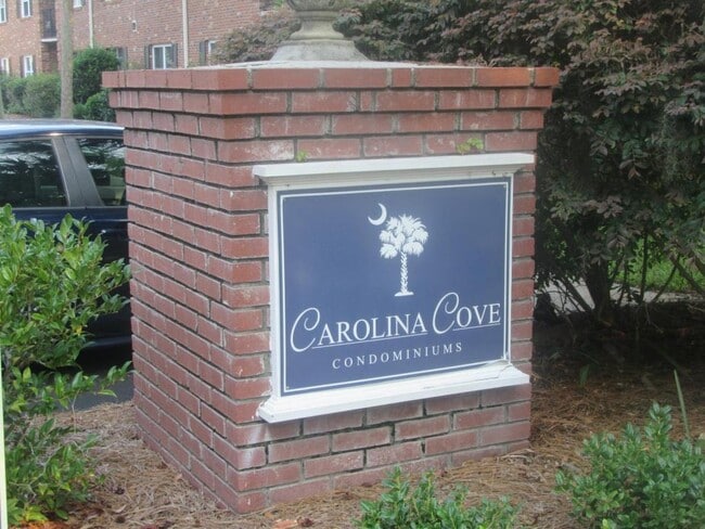 Photo - 415 Parkdale Dr