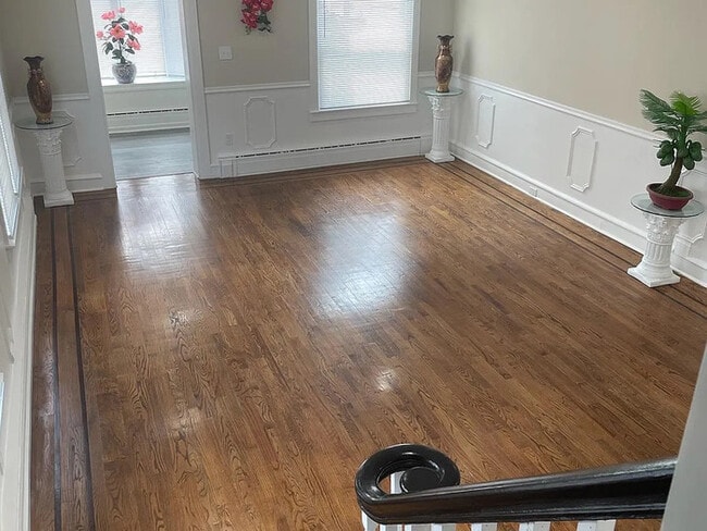 Building Photo - Beautiful! Spacious! Affordable! This 3 Be...