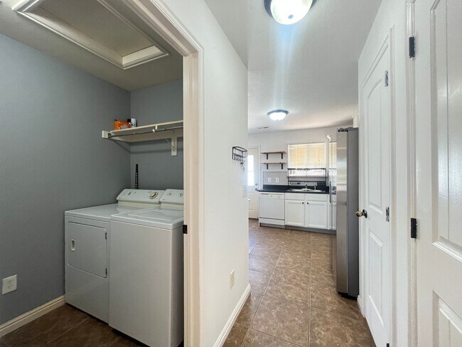 Photo - Pet Friendly Duplex in Cedar City!!!!