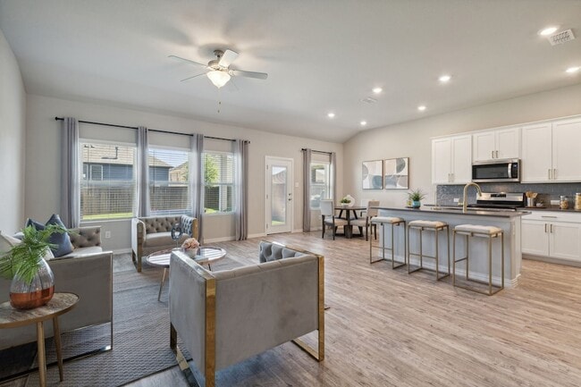 Photo - 112 Kirwin Dr