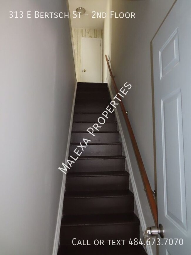 Photo - 313 E Bertsch St Unit 2nd Floor