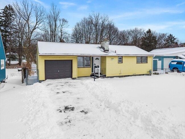 Photo - 941 Jamesville Ave