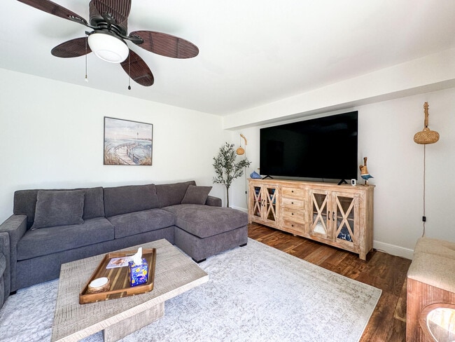 Photo - 2821 28th Ct