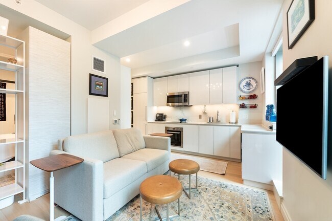 Photo - 135 Seaport Blvd Unit 818
