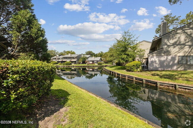 Building Photo - 7701 Baymeadows Cir W Unit 1166 Rental