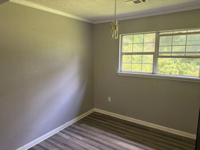 Photo - 177 Sunnybrook Rd