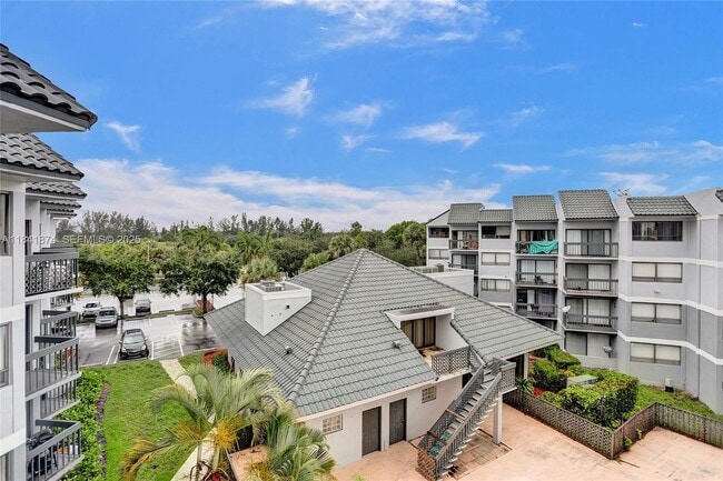 Building Photo - 1850 N Congress Ave Unit 404