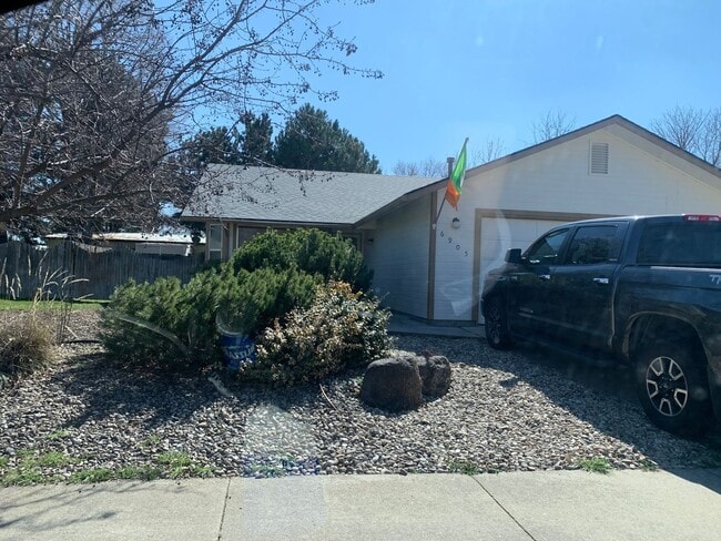 Building Photo - Perfectly Located Single Family Home!!!